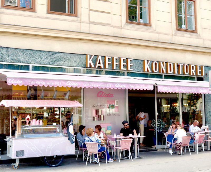 Viennese Coffeehouse Conversations